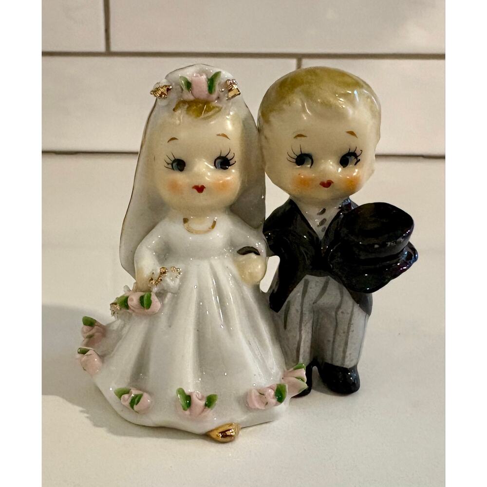 Vintage Lefton Japan Ceramic Wedding Bell Bride and Groom